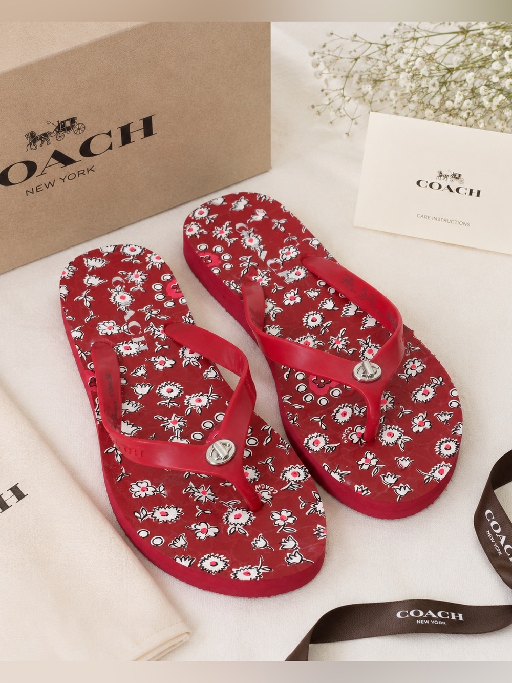 Coach Red Floral Print Flip Flop Sandals Logo Hardware Wedge Size 6